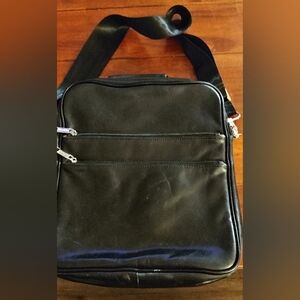 Brookstone Saddlebag Bag